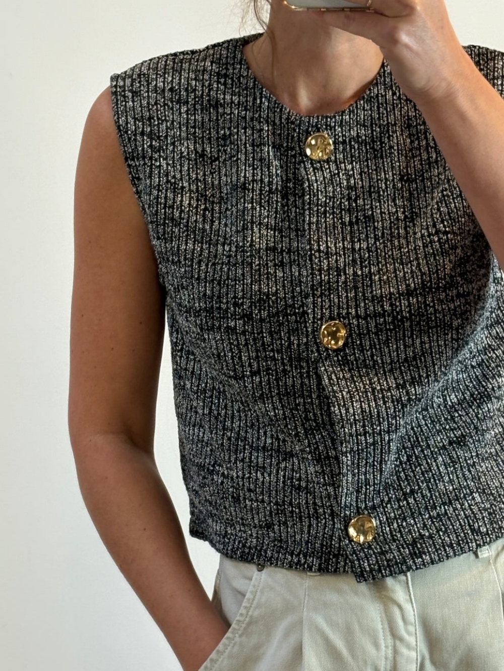 Zara Sleeveless Marled Ribbed Knit Vest Top Black White Size Large - Picture 1 of 7